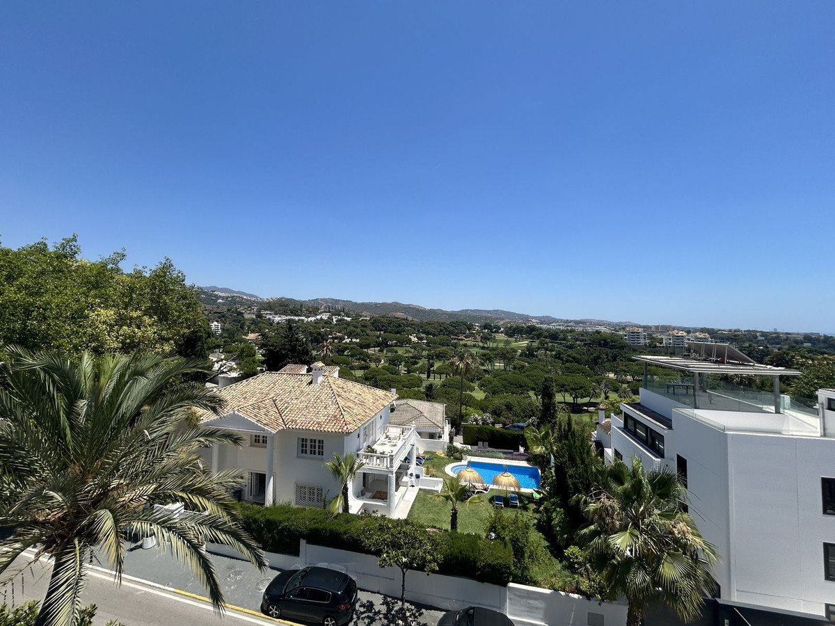 1 Bed Penthouse in Marbella