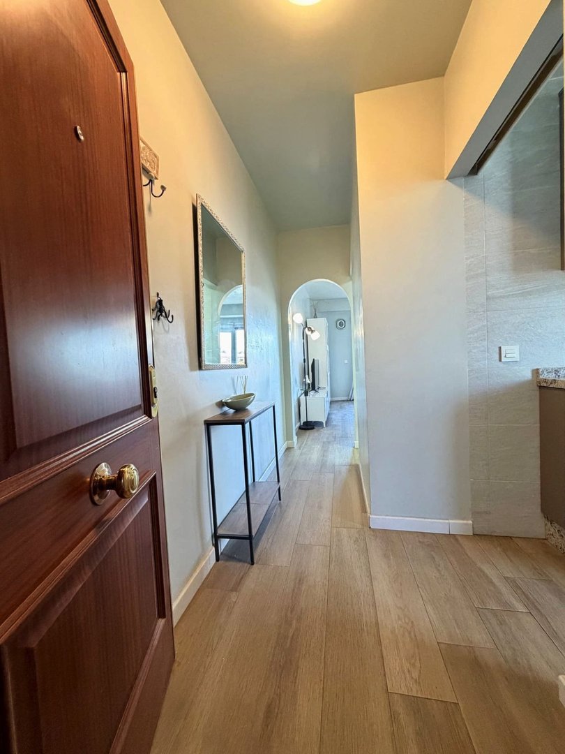 2 Bed Middle Floor Apartment in Marbella