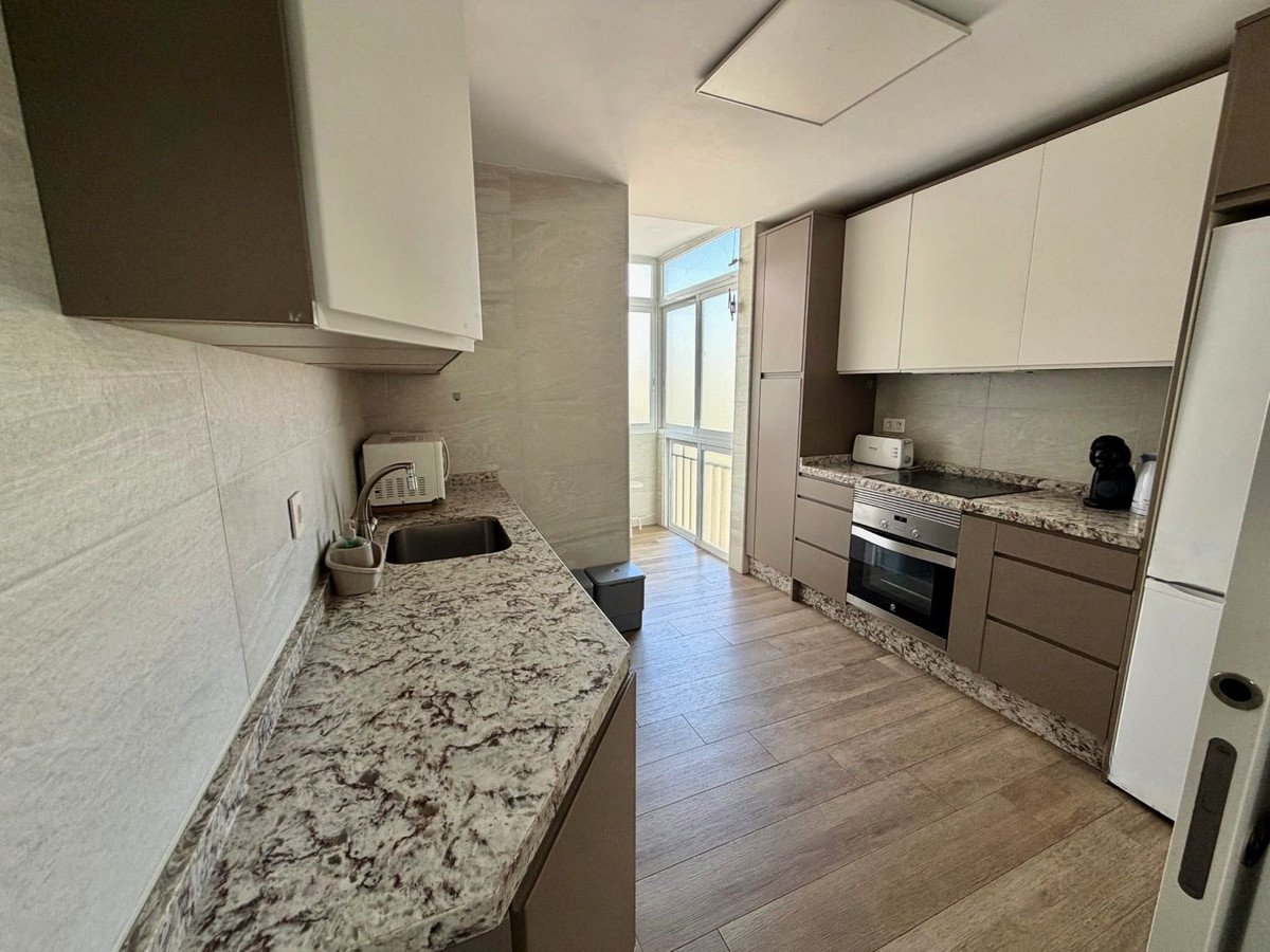 2 Bed Middle Floor Apartment in Marbella