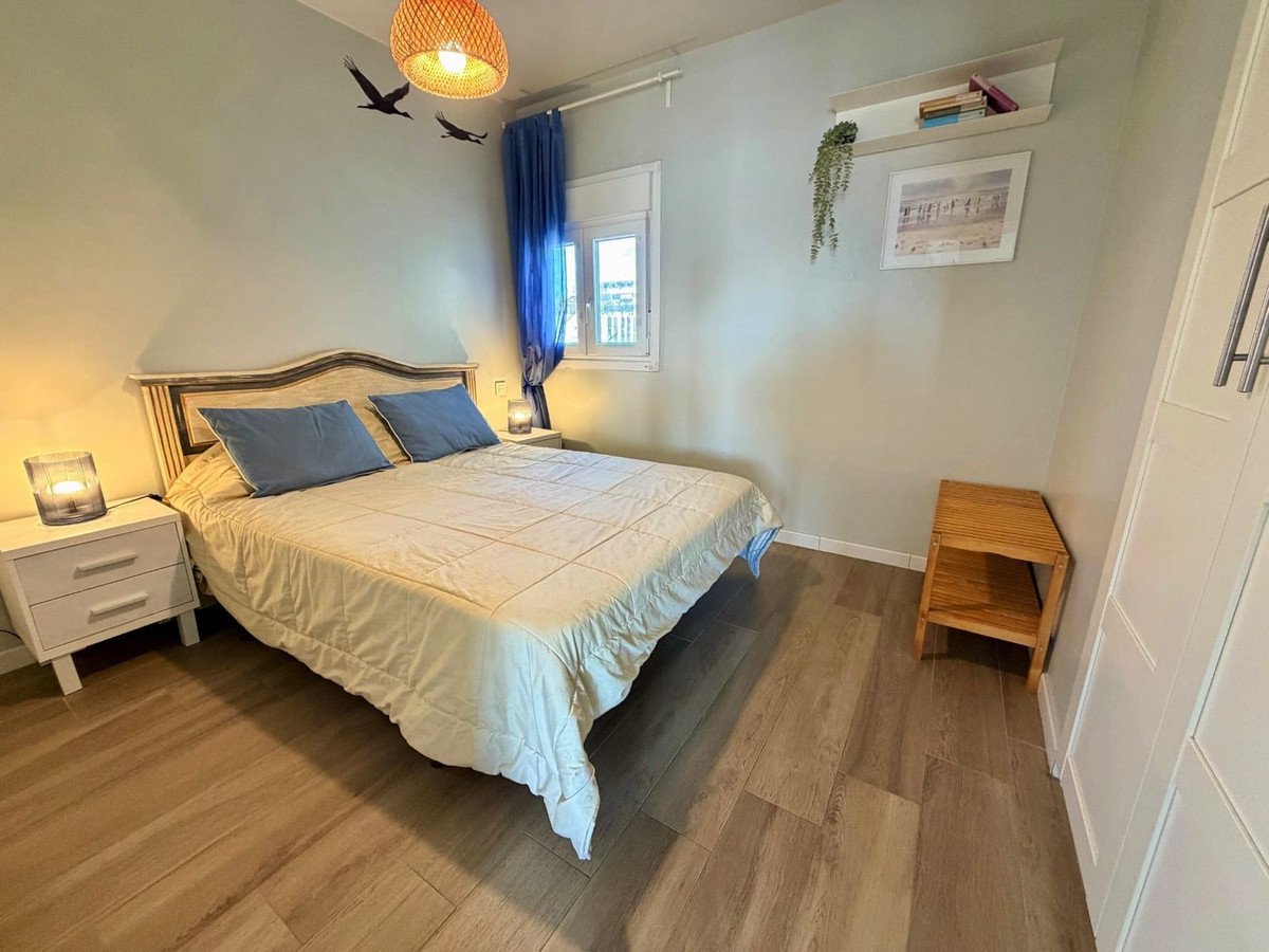 2 Bed Middle Floor Apartment in Marbella