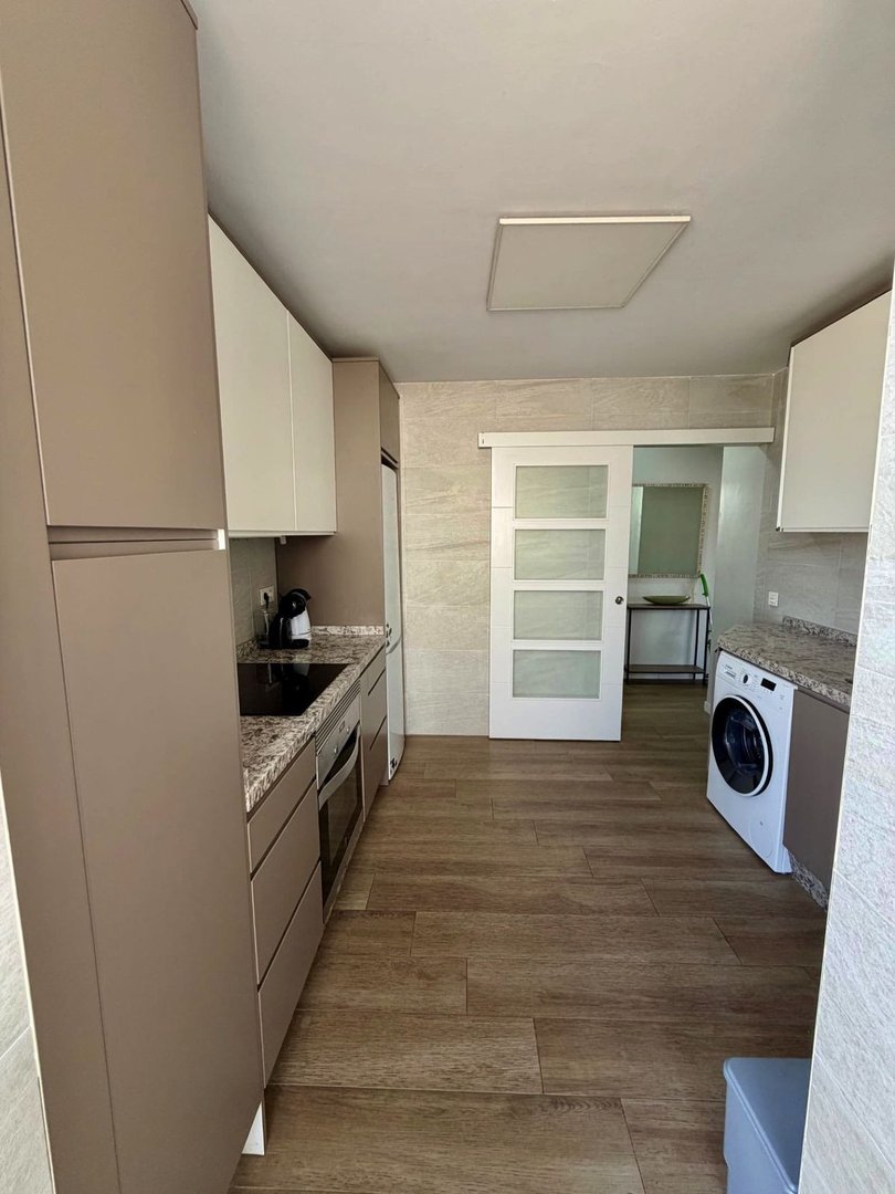2 Bed Middle Floor Apartment in Marbella
