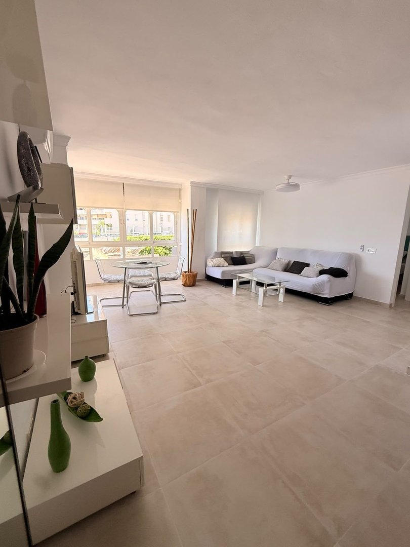 3 Bed Middle Floor Apartment in Benalmadena