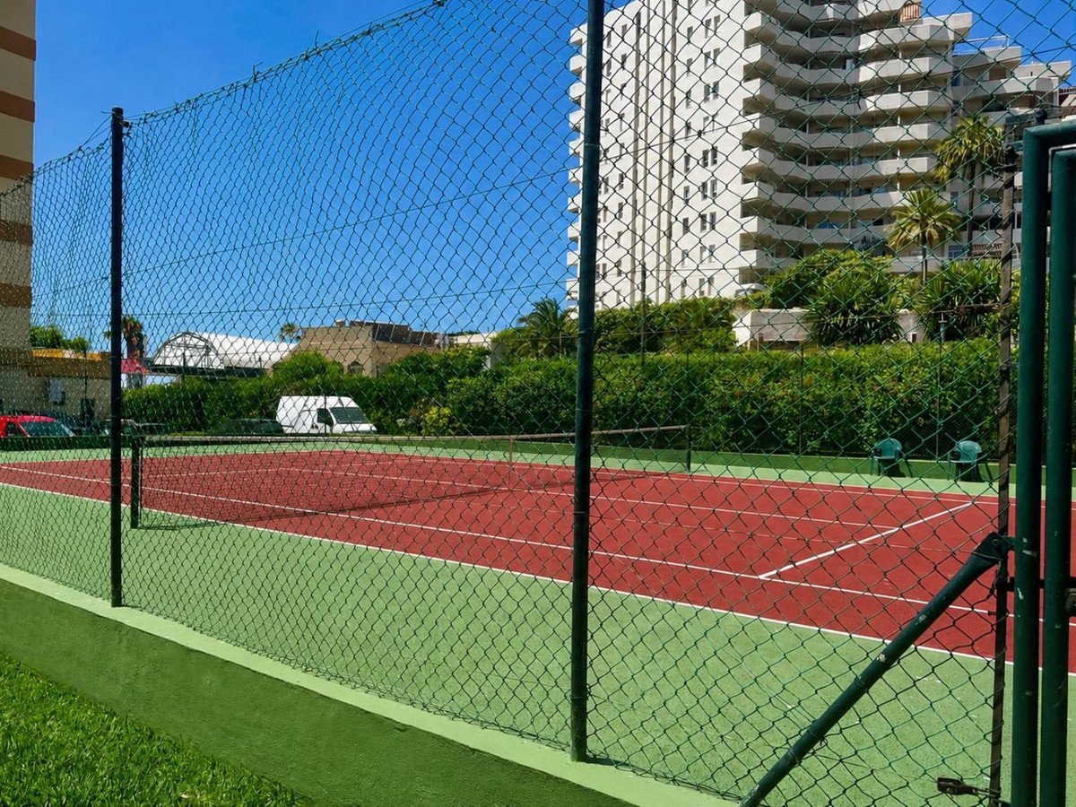 3 Bed Middle Floor Apartment in Benalmadena
