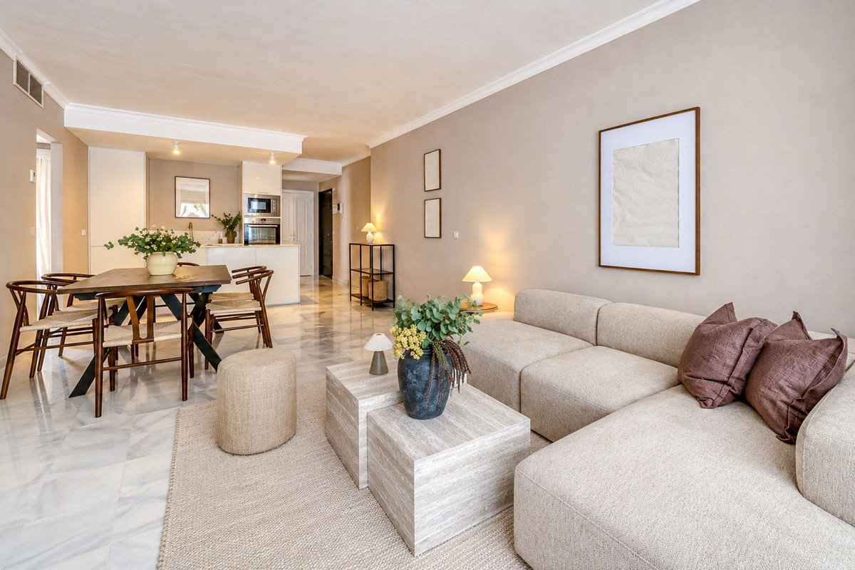 3 Bed Middle Floor Apartment in Puerto Banús