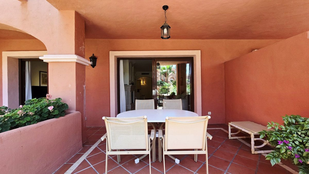 2 Bed Ground Floor Apartment in Puerto Banús