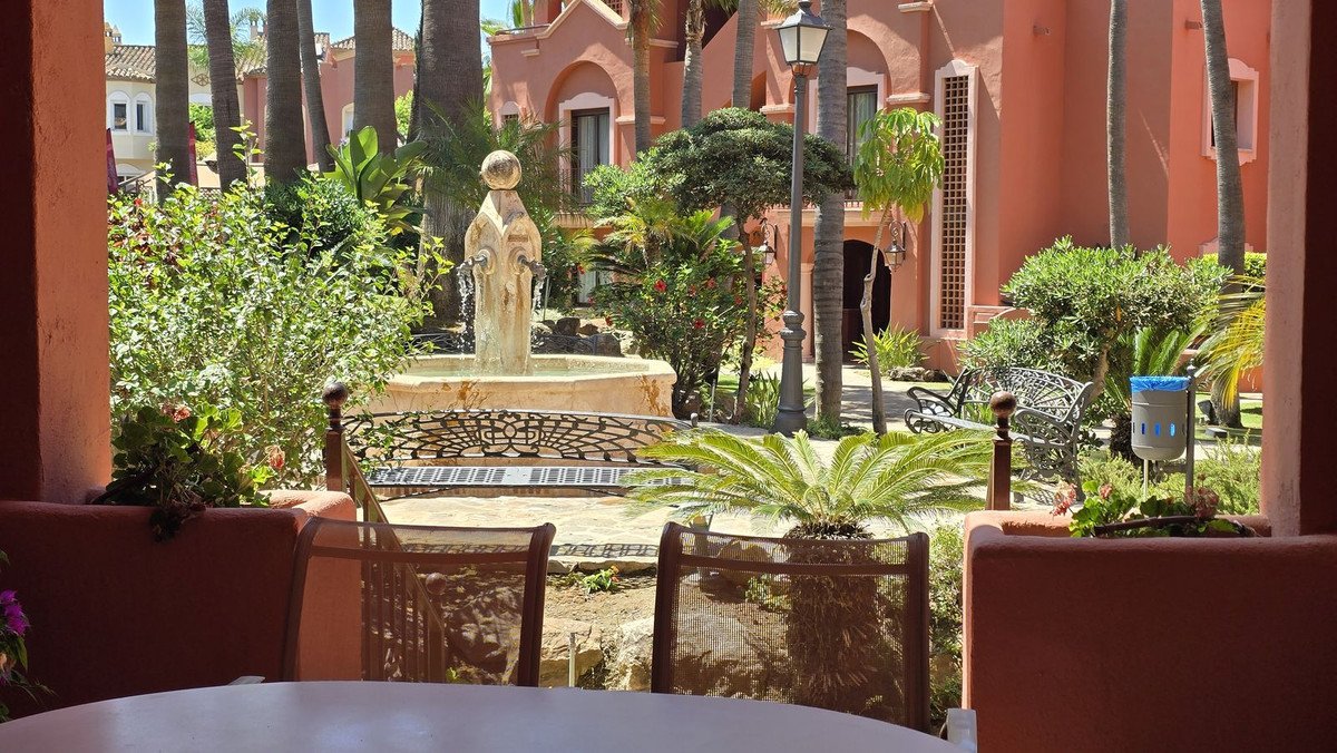 2 Bed Ground Floor Apartment in Puerto Banús