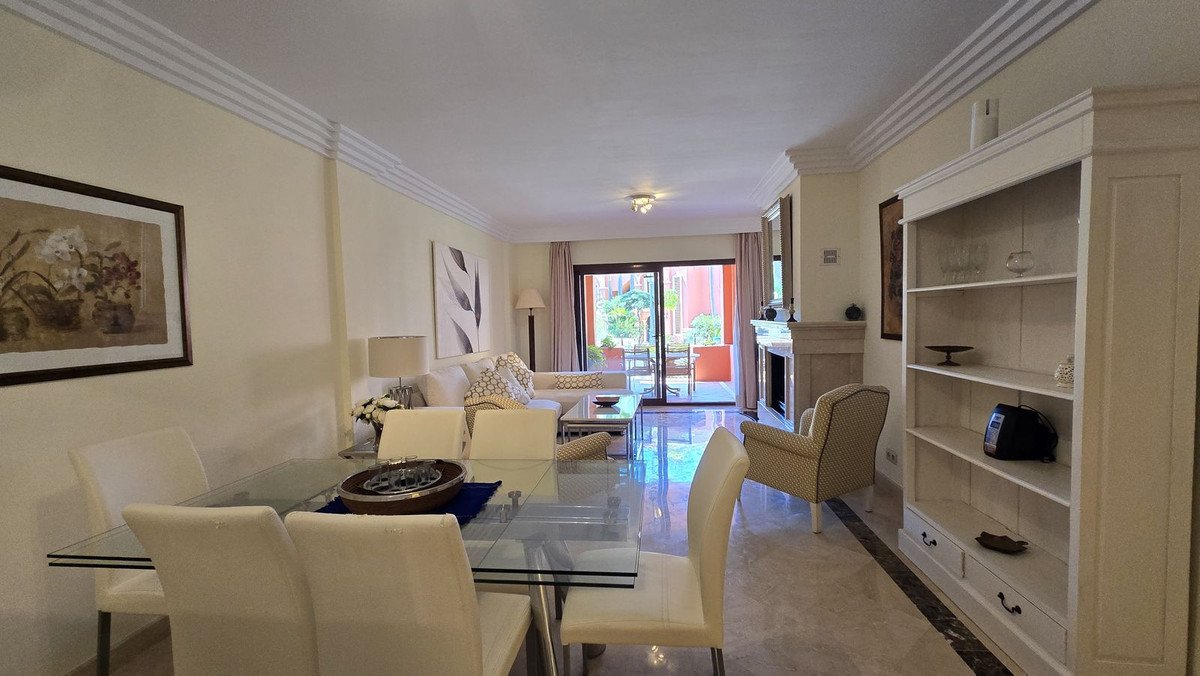 2 Bed Ground Floor Apartment in Puerto Banús