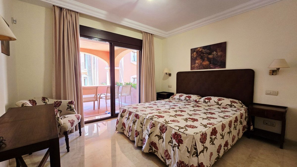 2 Bed Ground Floor Apartment in Puerto Banús