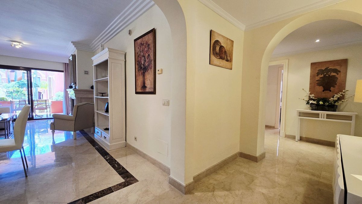 2 Bed Ground Floor Apartment in Puerto Banús