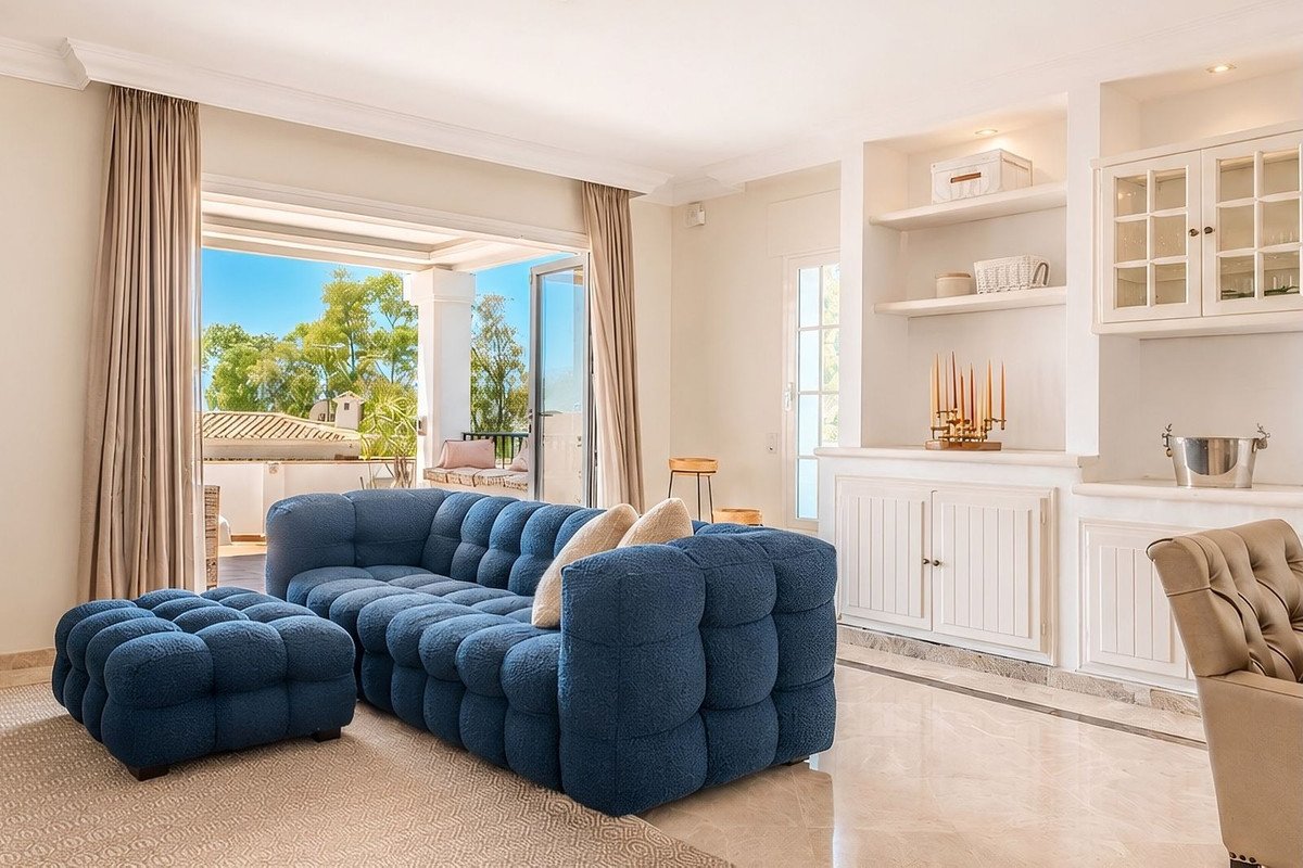 4 Bed Semi-Detached House in Nueva Andalucía