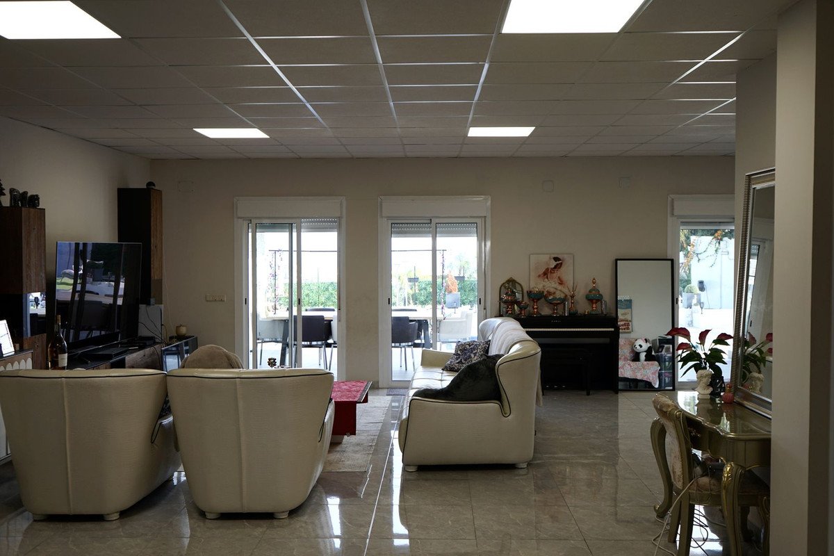 6 Bed Detached Villa in Marbella