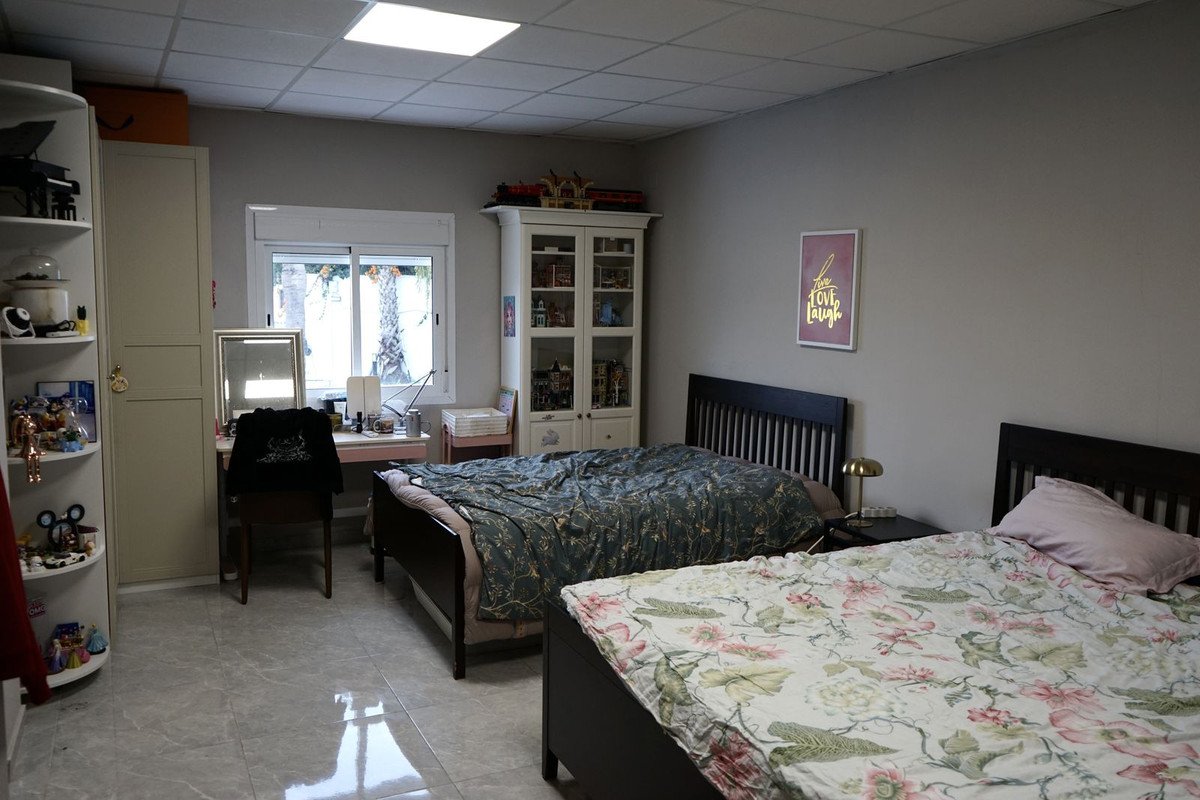 6 Bed Detached Villa in Marbella