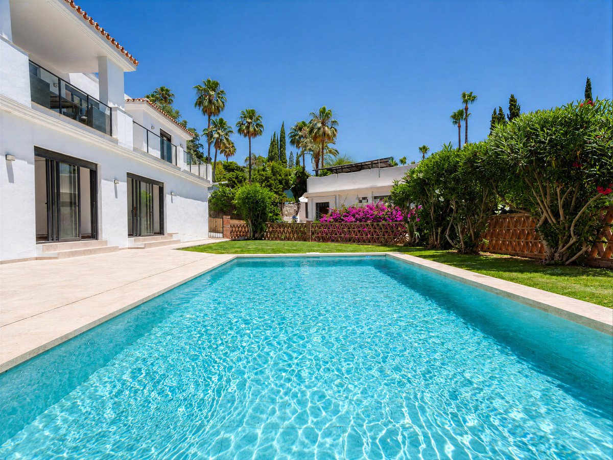 4 Bed Detached Villa in El Rosario