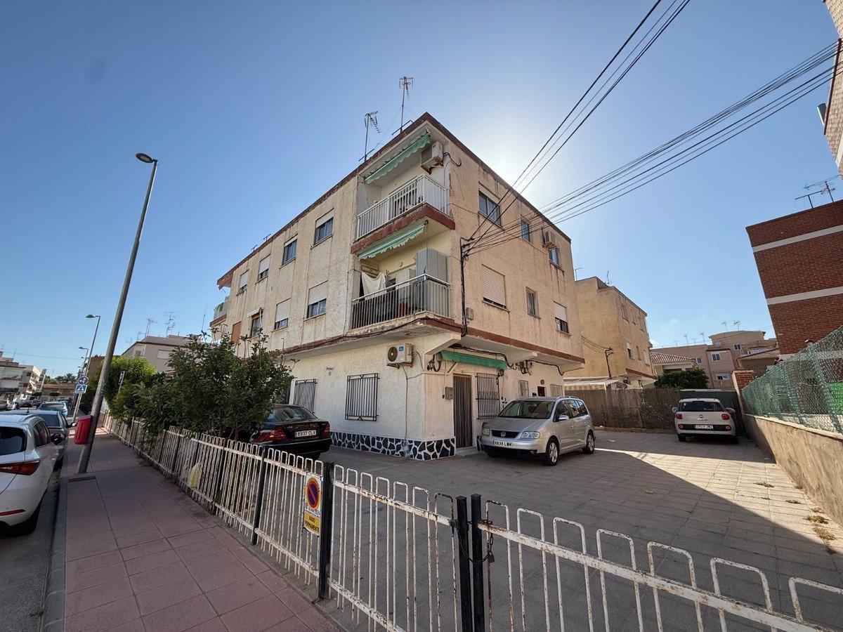 3 Bed Middle Floor Apartment in Santiago de la Ribera