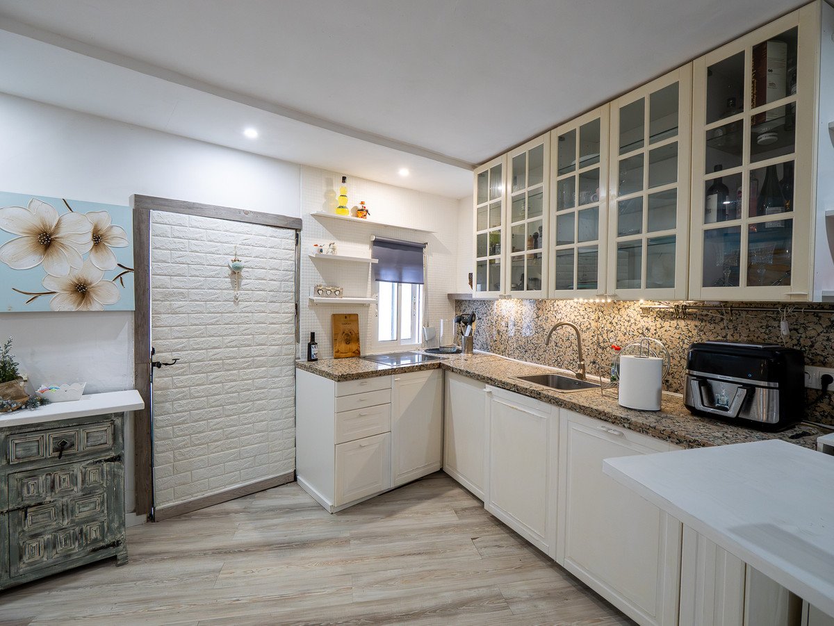 3 Bed Detached Villa in Ciudad Jardín