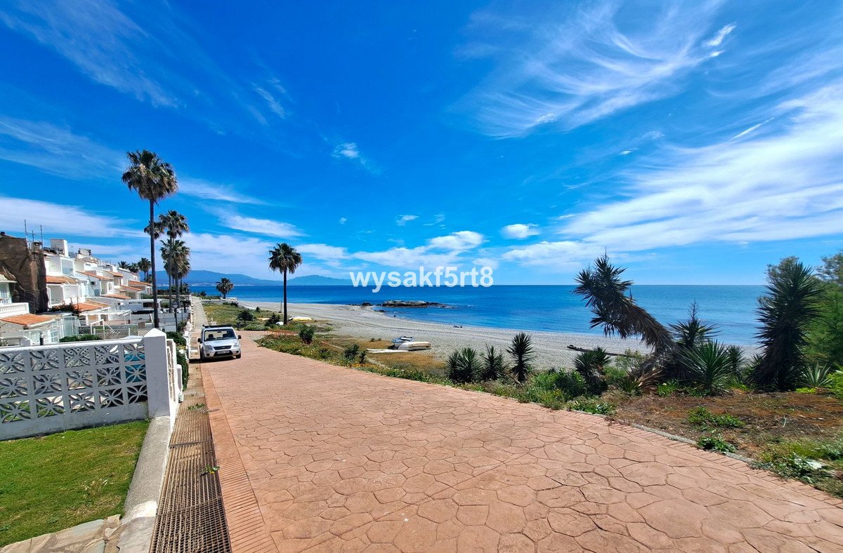 3 Bed Townhouse in La Duquesa