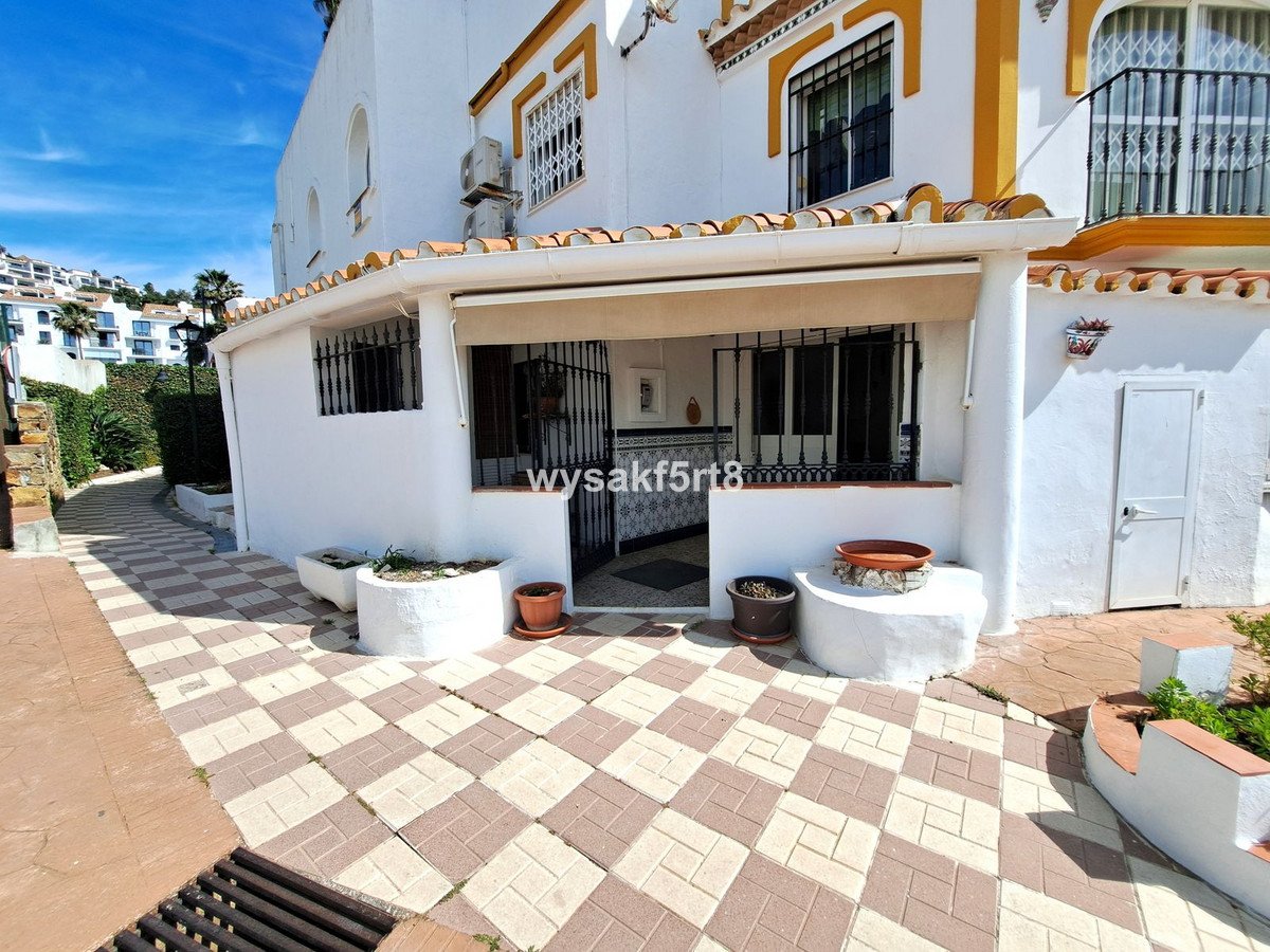 3 Bed Townhouse in La Duquesa