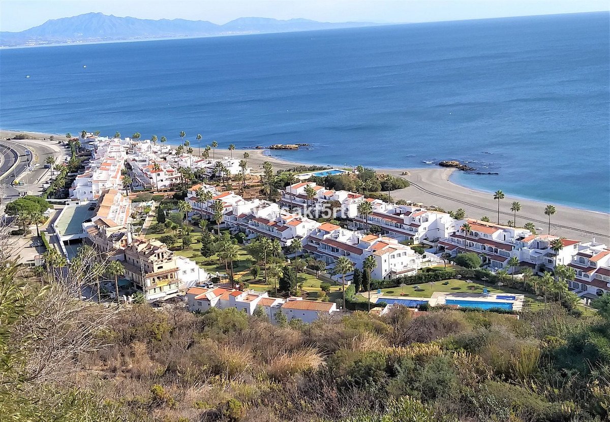 3 Bed Townhouse in La Duquesa