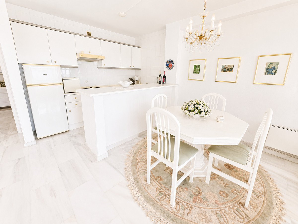 2 Bed Middle Floor Apartment in Torremuelle