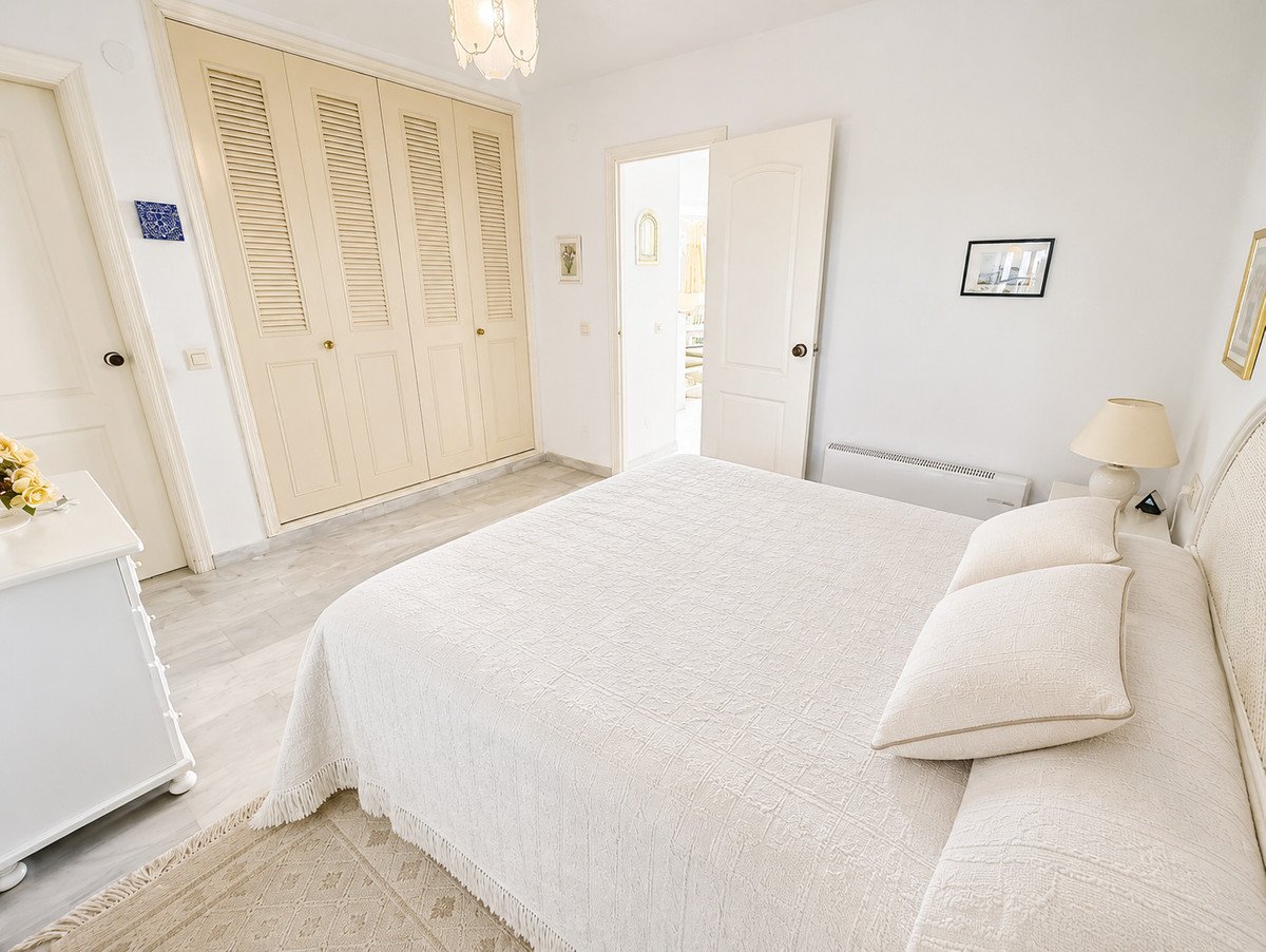 2 Bed Middle Floor Apartment in Torremuelle