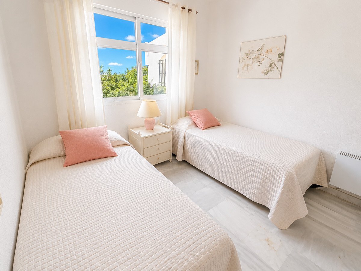 2 Bed Middle Floor Apartment in Torremuelle