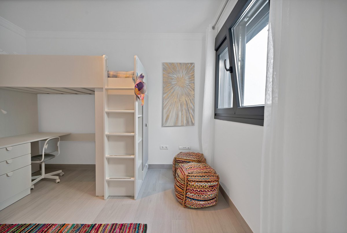 4 Bed Semi-Detached House in La Mairena
