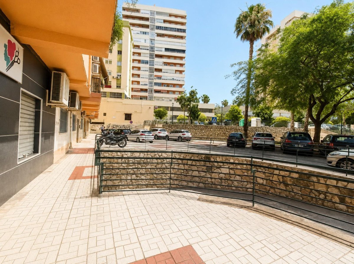 2 Bed Ground Floor Apartment in Cruz del Humilladero