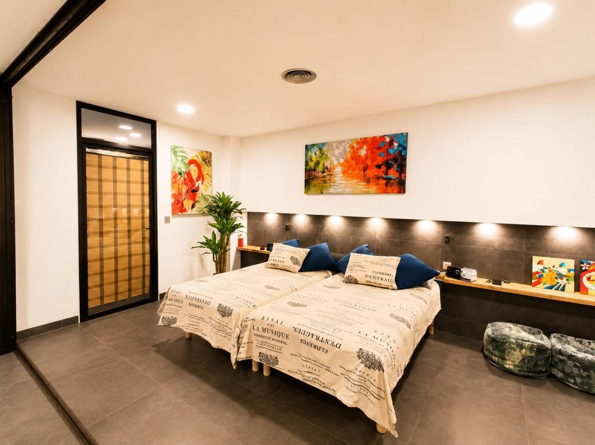2 Bed Ground Floor Apartment in Cruz del Humilladero