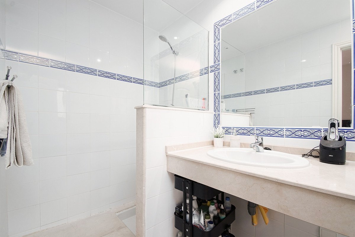 3 Bed Middle Floor Apartment in San Pedro de Alcántara