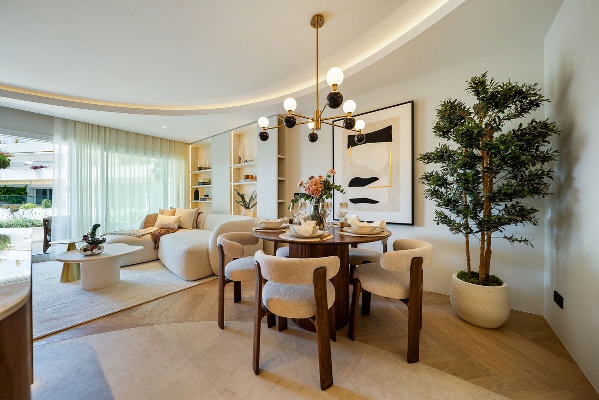 3 Bed Middle Floor Apartment in Marbella