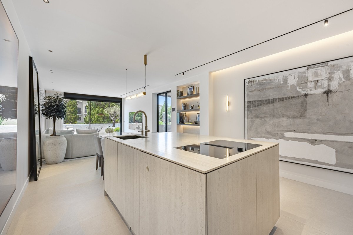 3 Bed Penthouse Duplex in Puerto Banús