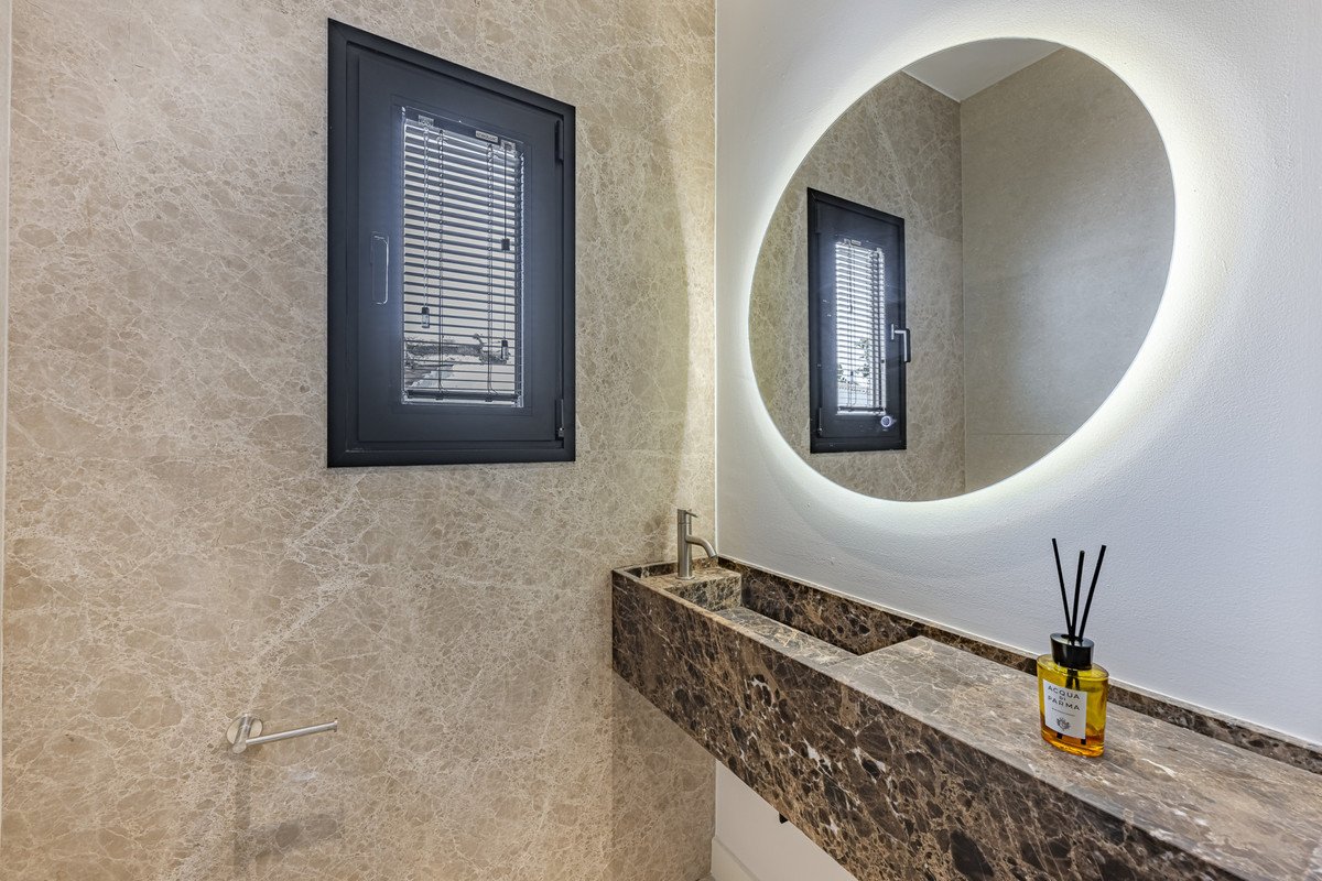 3 Bed Penthouse Duplex in Puerto Banús