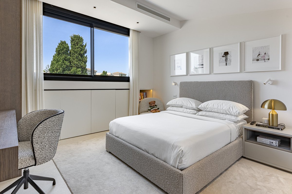 3 Bed Penthouse Duplex in Puerto Banús