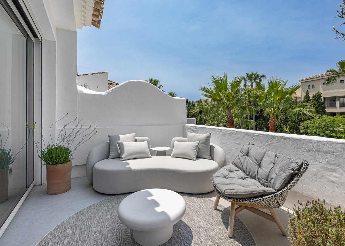 3 Bed Penthouse Duplex in Puerto Banús