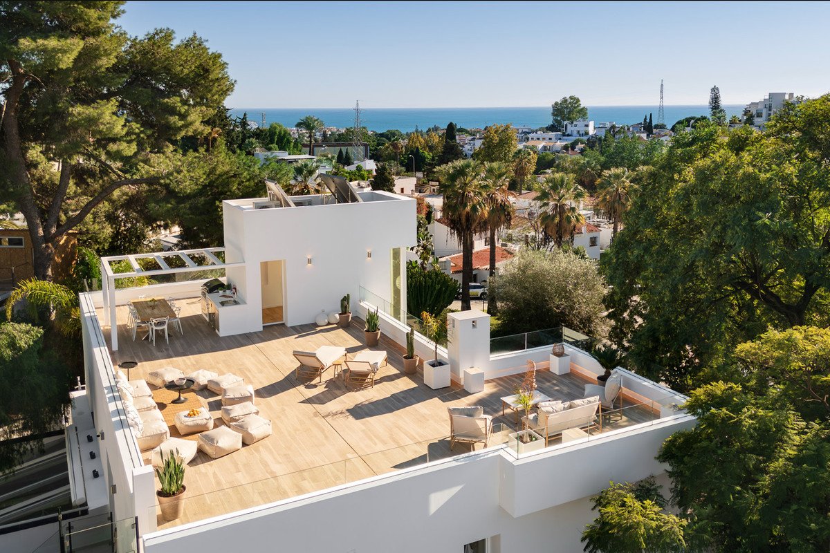 5 Bed Detached Villa in Nueva Andalucía