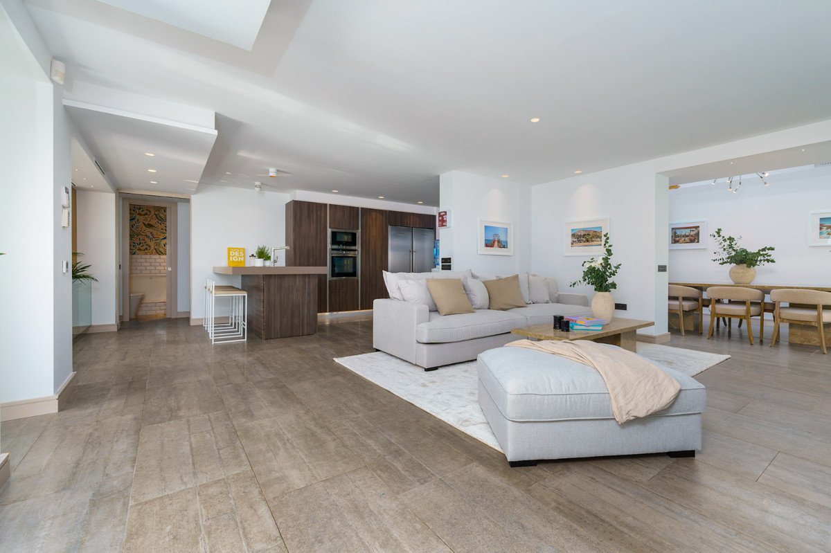 5 Bed Detached Villa in Nueva Andalucía