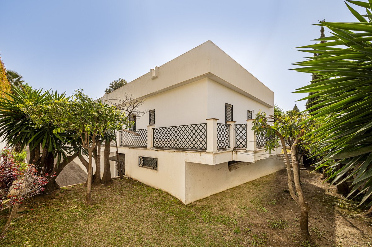 4 Bed Detached Villa in Nagüeles