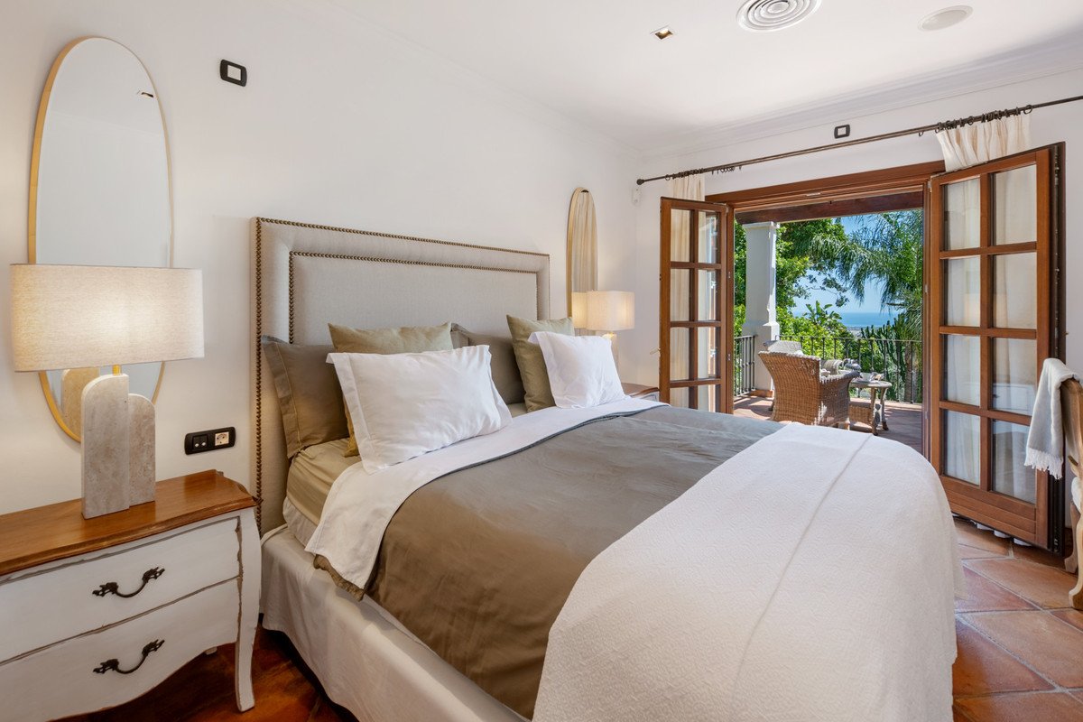 4 Bed Detached Villa in El Madroñal