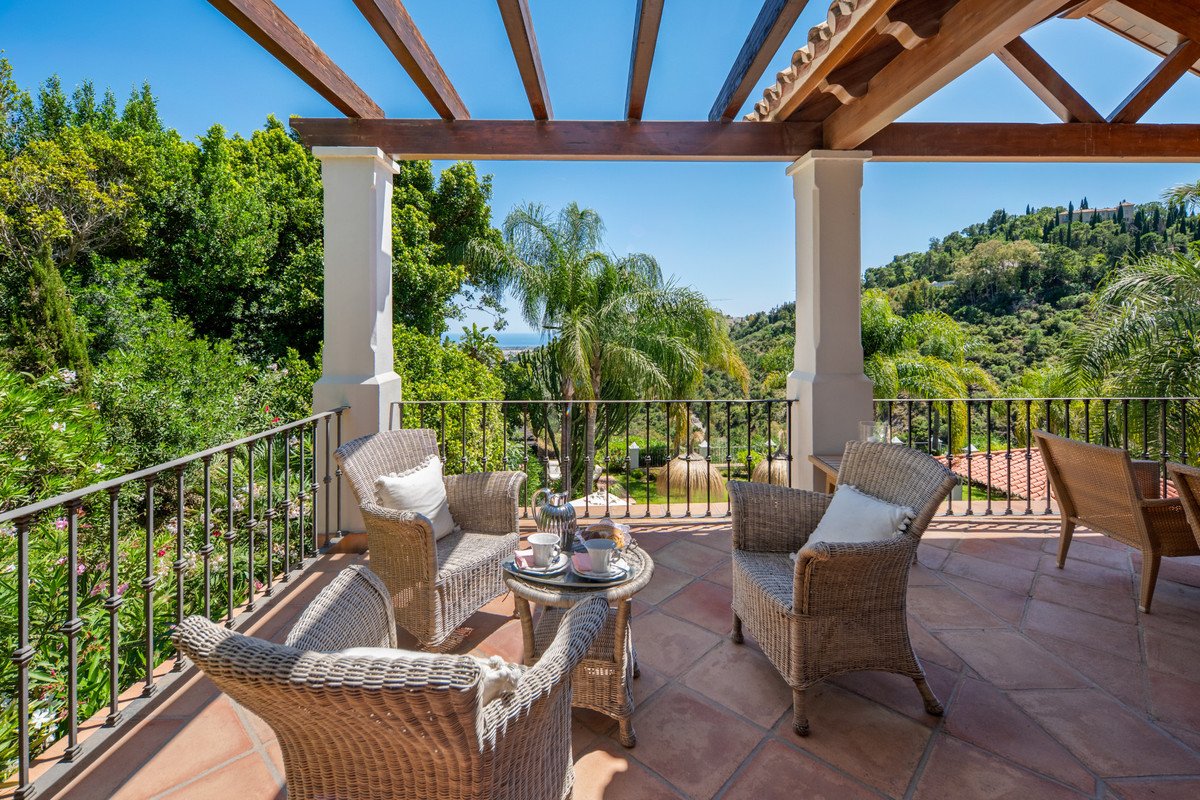 4 Bed Detached Villa in El Madroñal