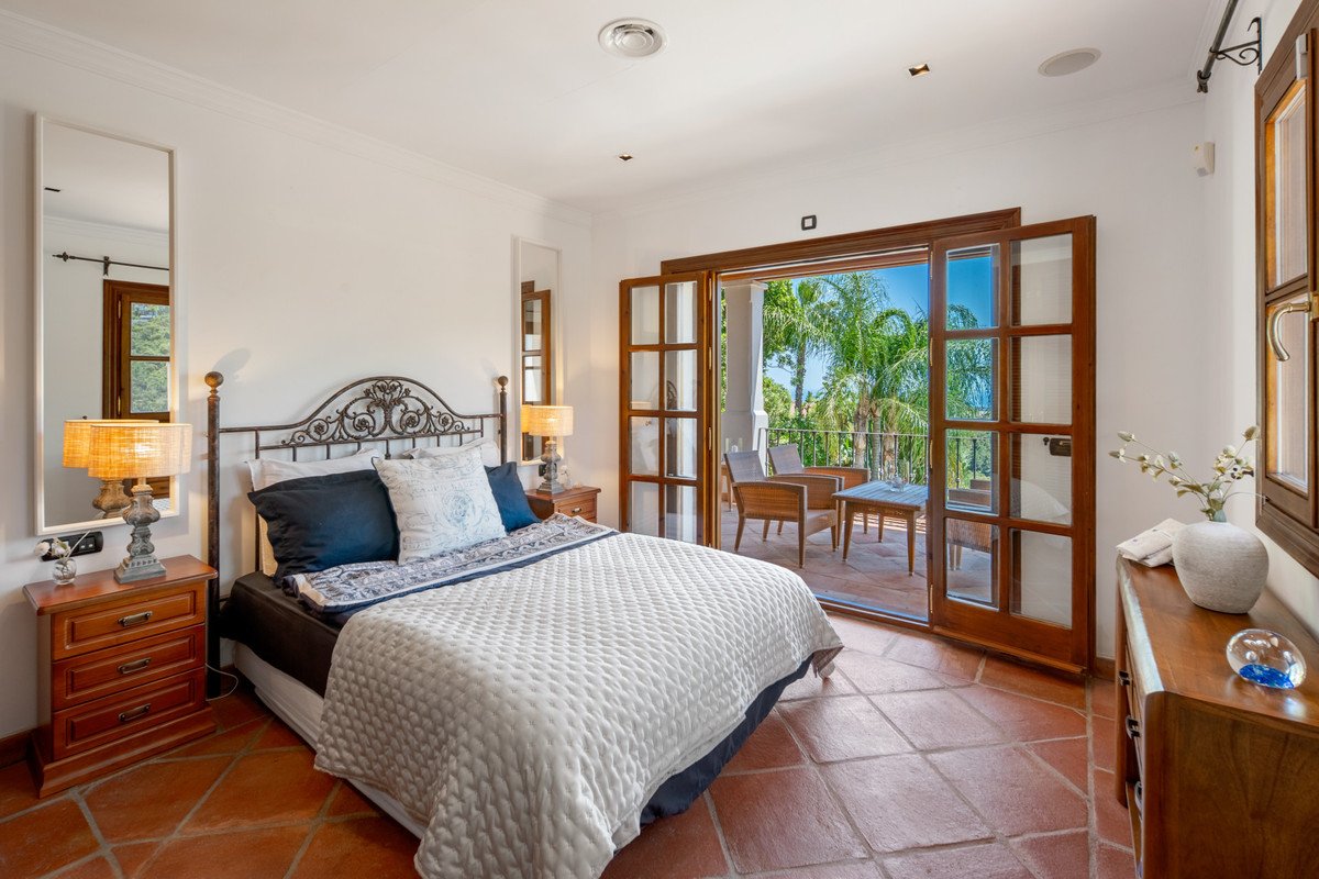 4 Bed Detached Villa in El Madroñal