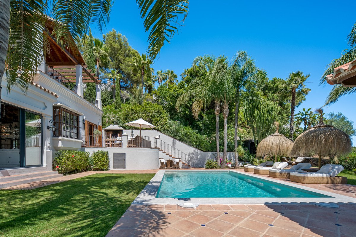 4 Bed Detached Villa in El Madroñal