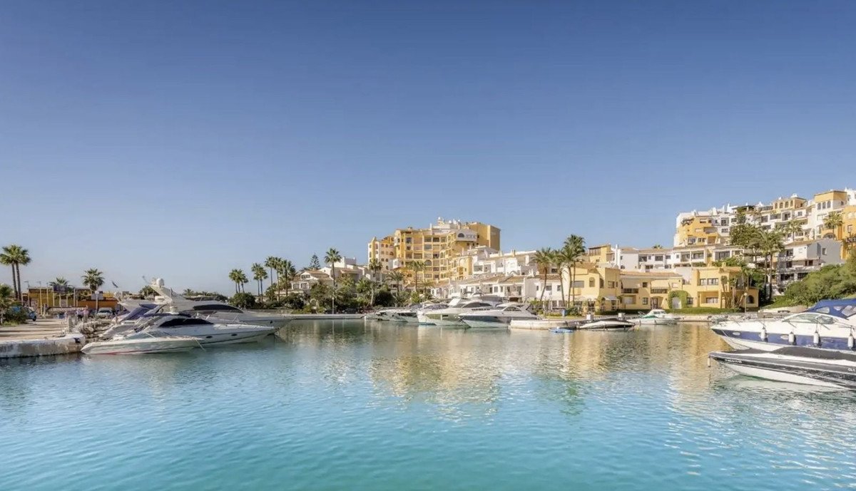1 Bed Townhouse in Las Chapas