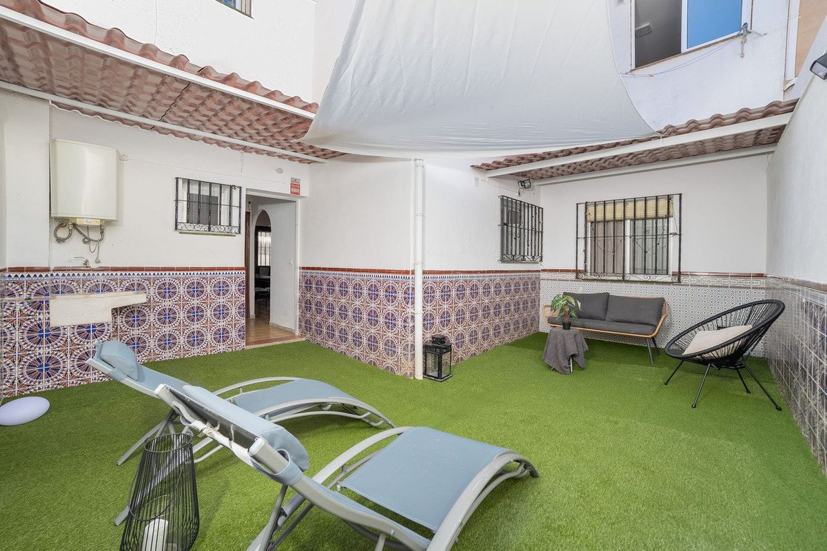 2 Bed Ground Floor Apartment in Los Pacos