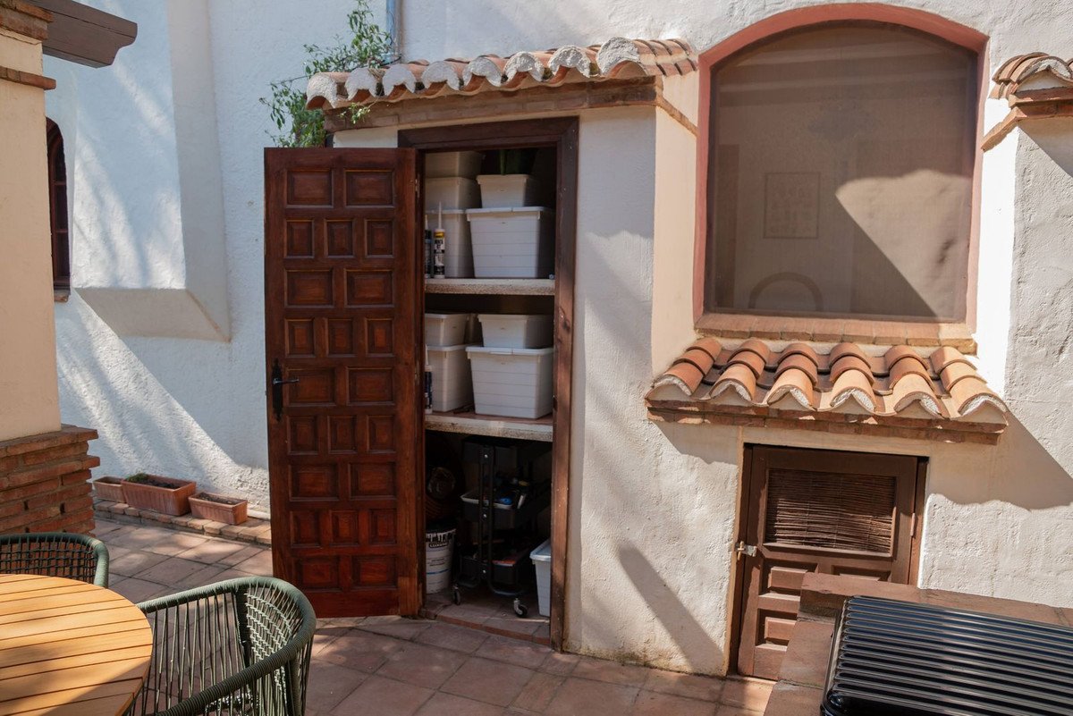 7 Bed Finca - Cortijo in Almogía