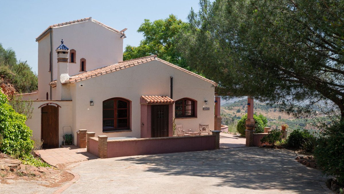 7 Bed Finca - Cortijo in Almogía