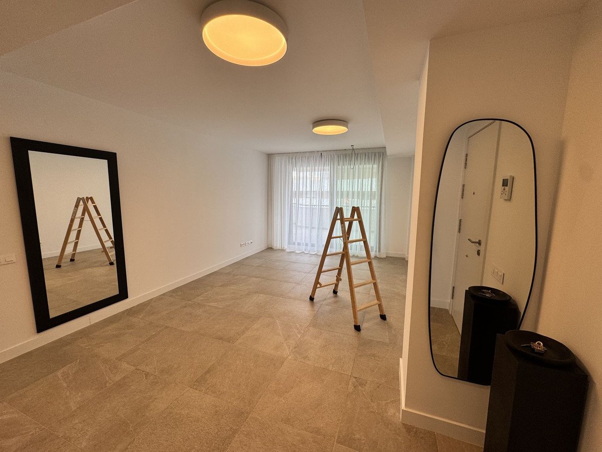 2 Bed Ground Floor Apartment in Estepona