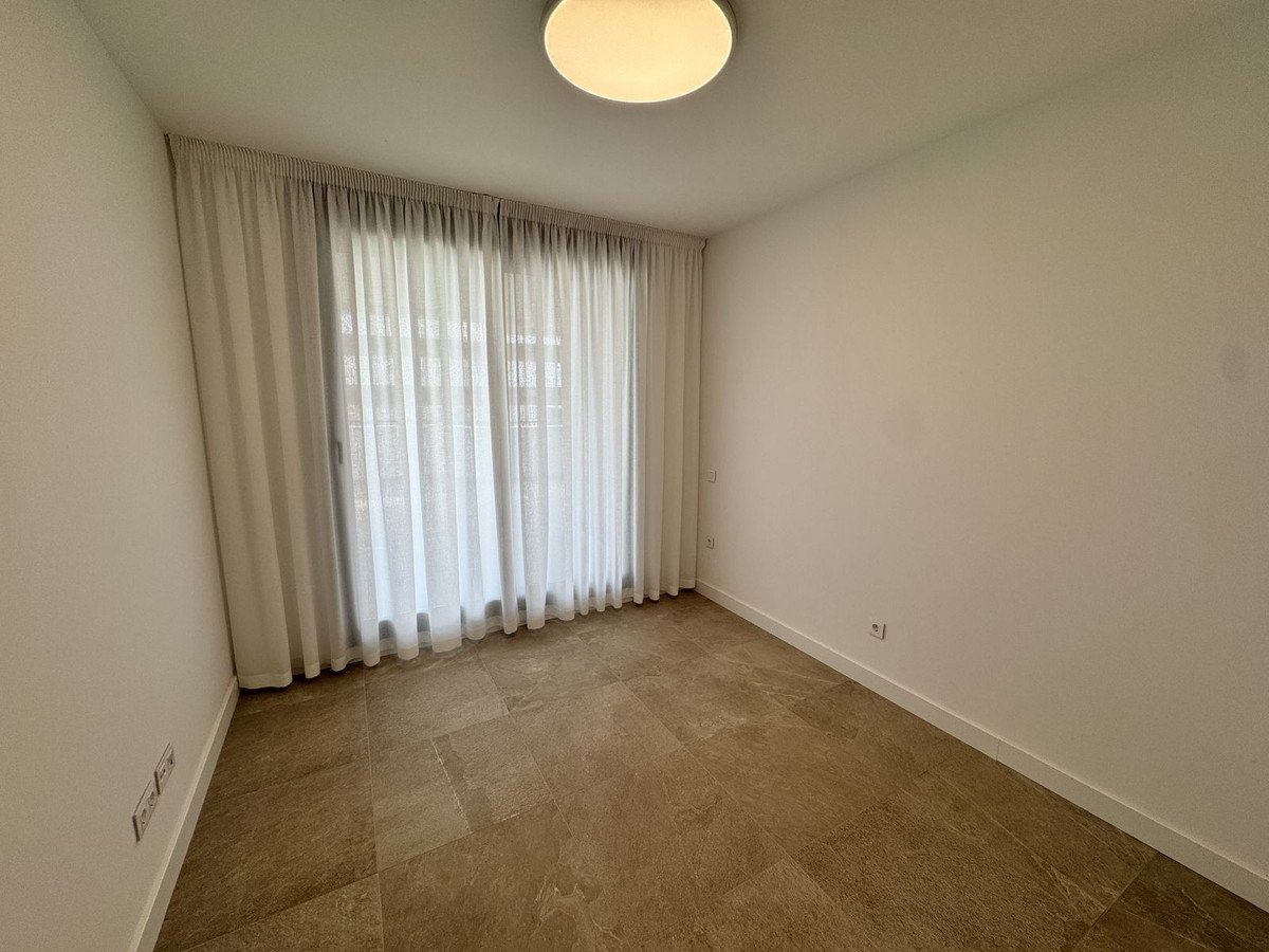 2 Bed Ground Floor Apartment in Estepona