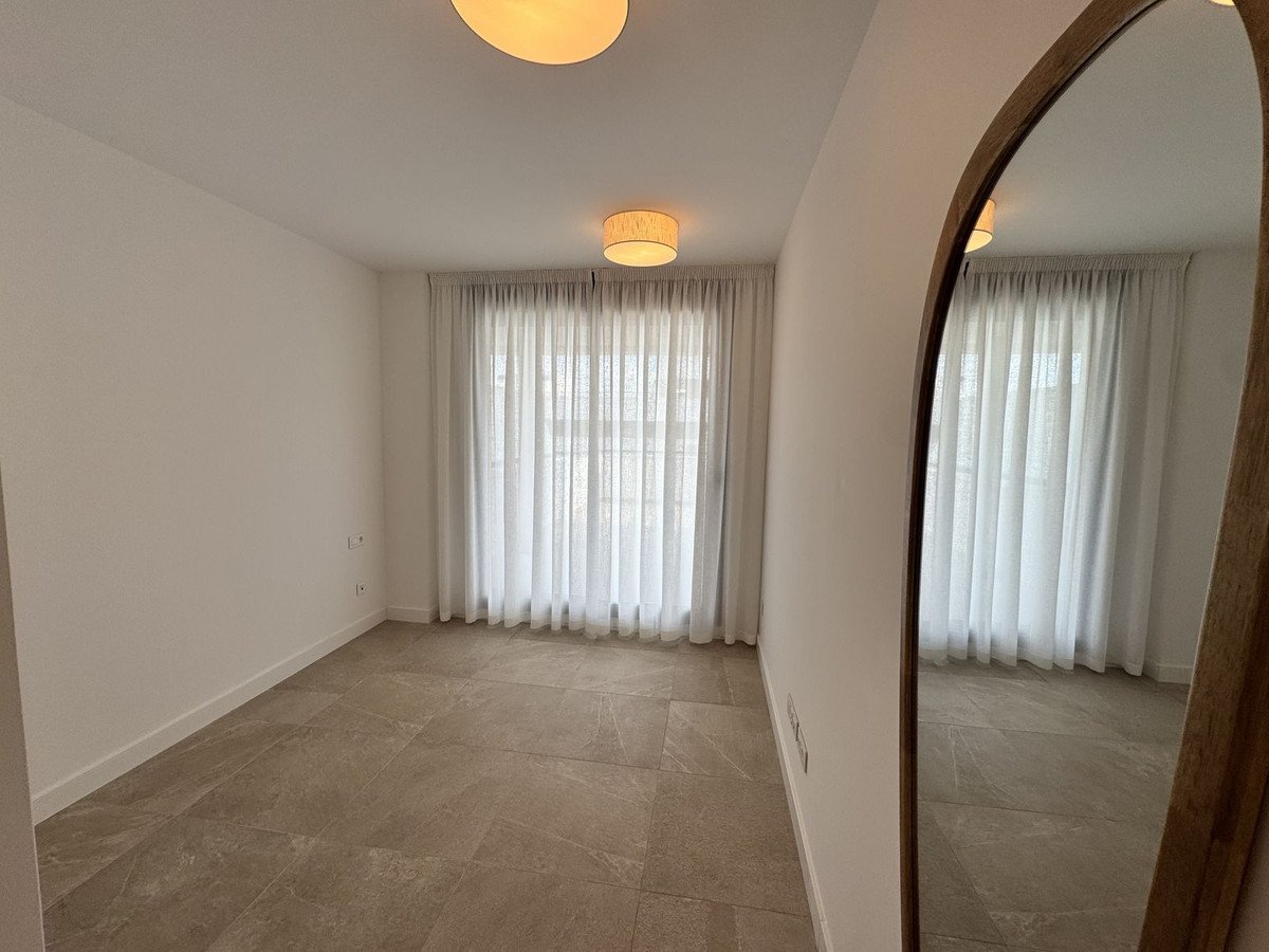 2 Bed Ground Floor Apartment in Estepona