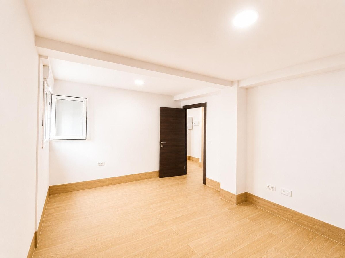 3 Bed Middle Floor Apartment in Los Tilos