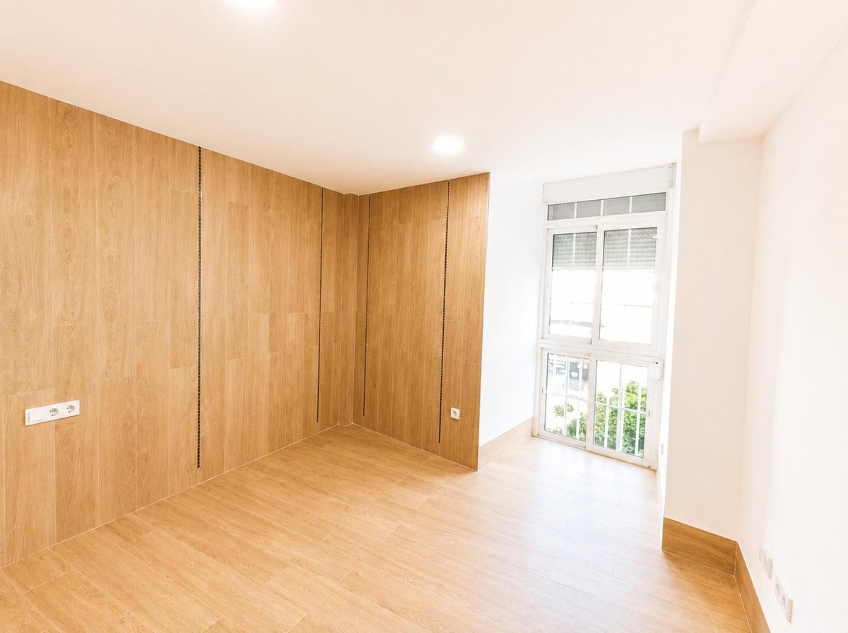 3 Bed Middle Floor Apartment in Los Tilos